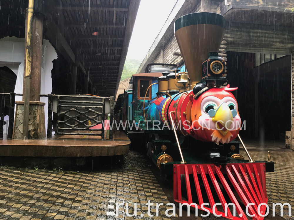 sightseeing train cartoon style parrot